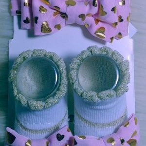 Rising Star Head-wrap & Booties Set